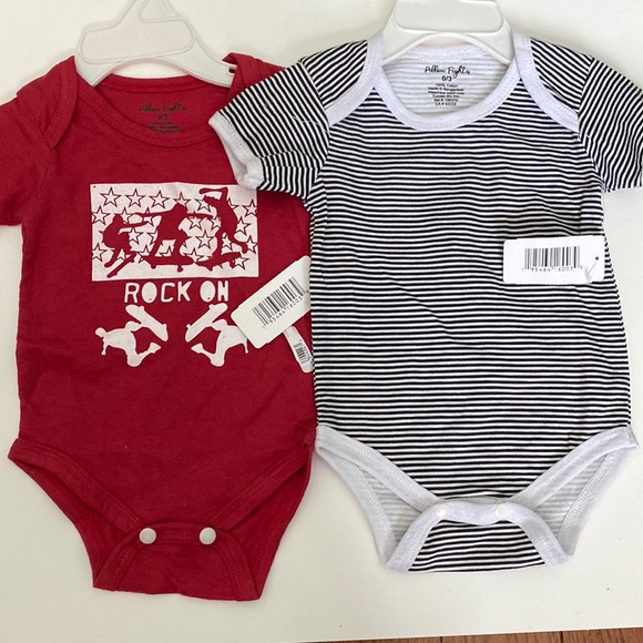 Baby onesies Bundle - Picture 1 of 3